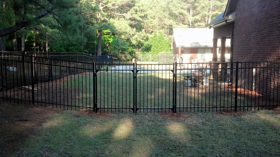 Fence Contractor in Locust Grove GA
